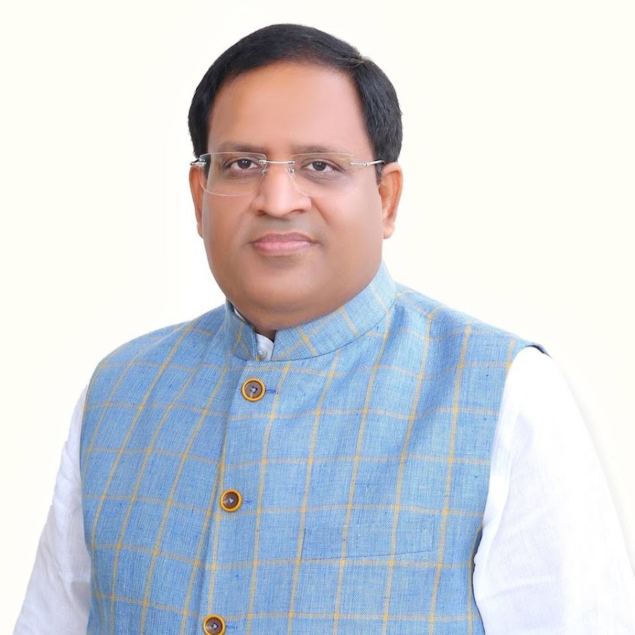 Urban Local Government Minister Vipul Goyal chaired a meeting of the Mayors' Council.